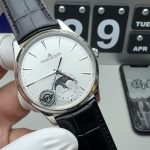 Jaeger-LeCoultre Master Ultra Thin Moon — AV-0090