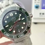 Omega Seamaster Diver 300M, Green Dial