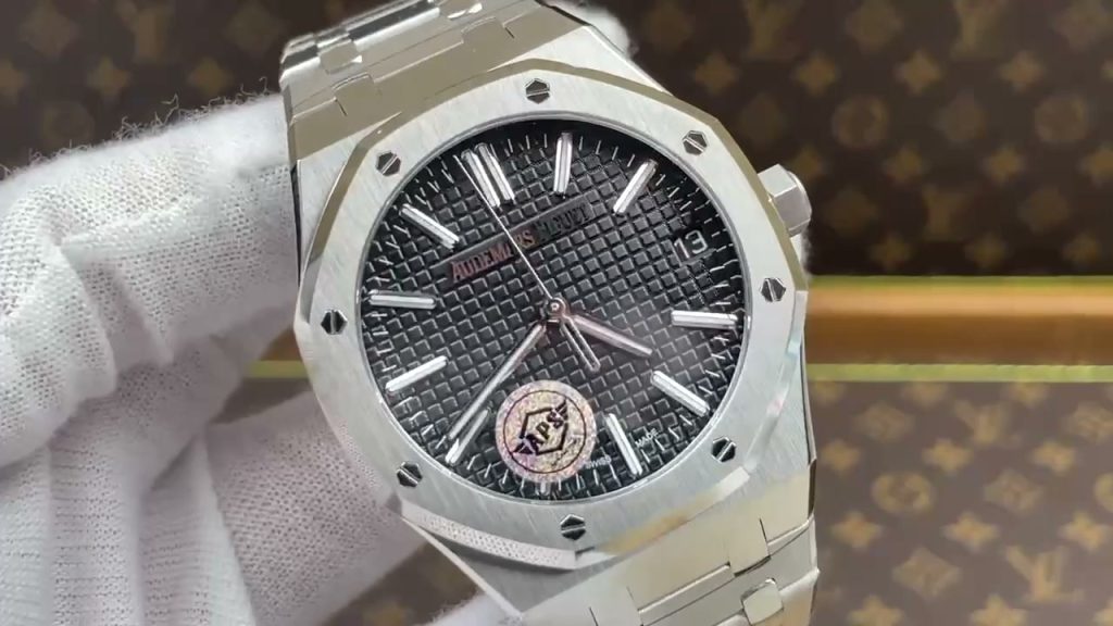 Audemars Piguet Ref. 15500 — AV-0159
