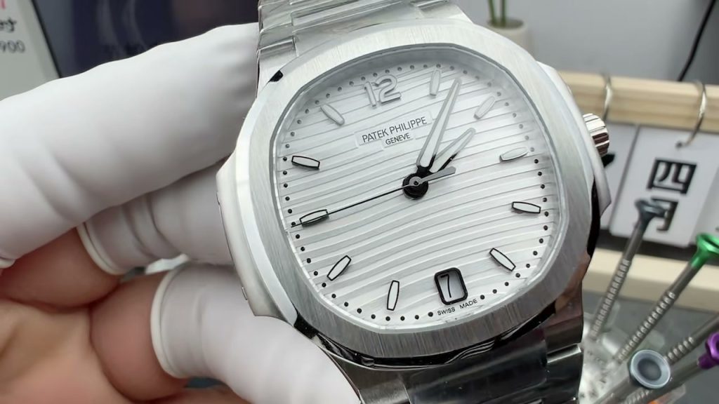 Patek Philippe Ladies' Nautilus — AV-0052