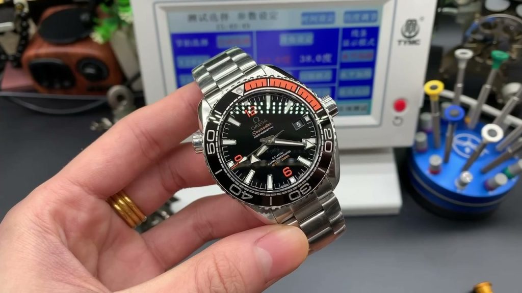 Omega Seamaster Planet Ocean “Quarter Orange” — AV-0008